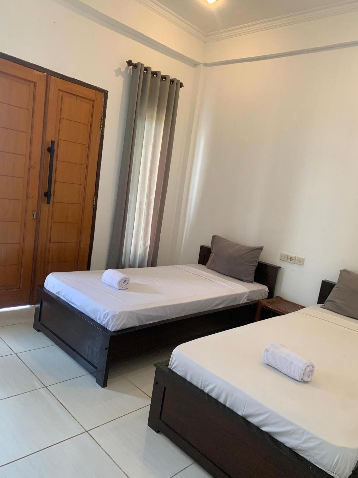 Hotel Bale Sunrise Gili Trawangan Exterior foto
