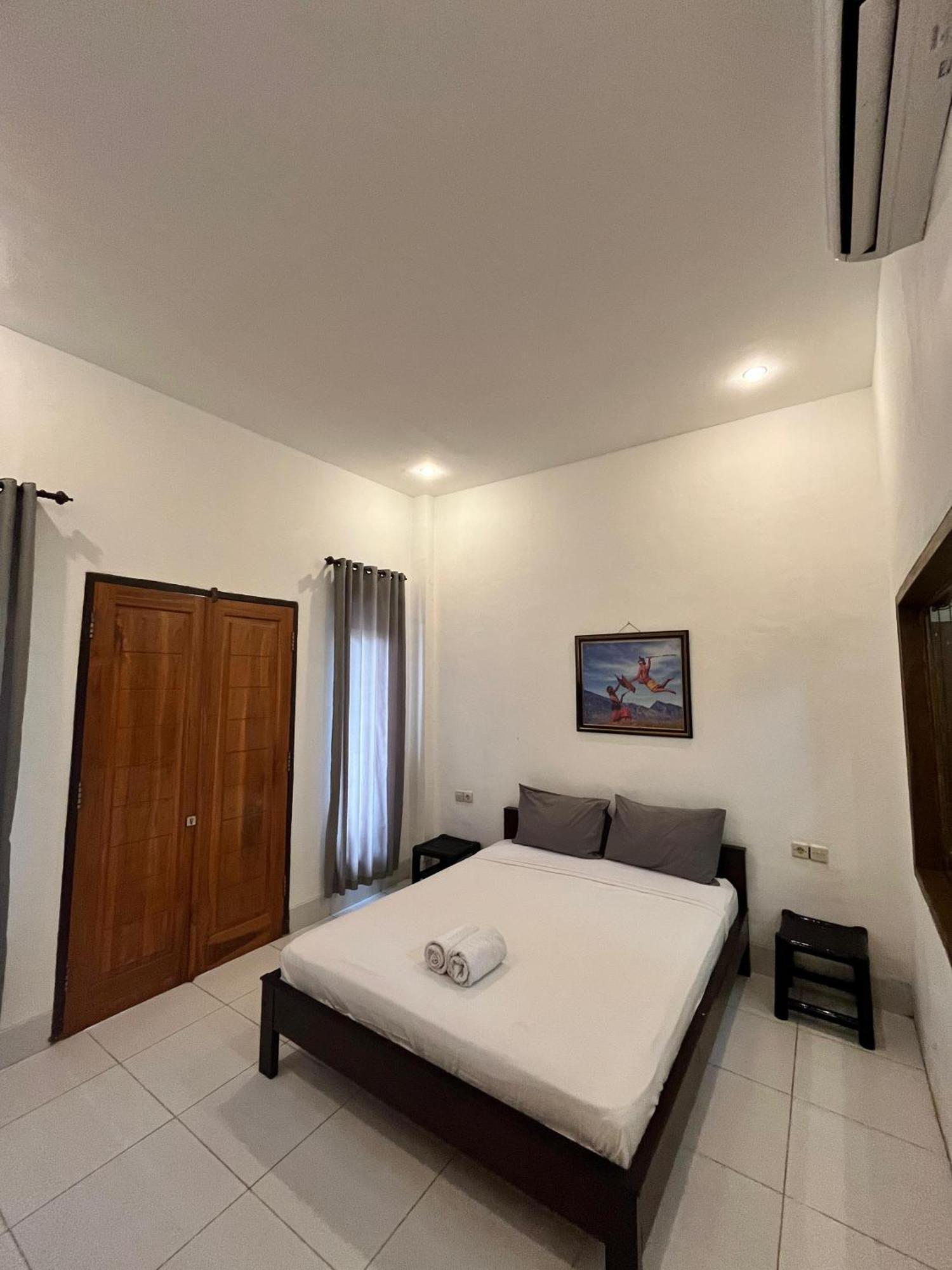 Hotel Bale Sunrise Gili Trawangan Exterior foto
