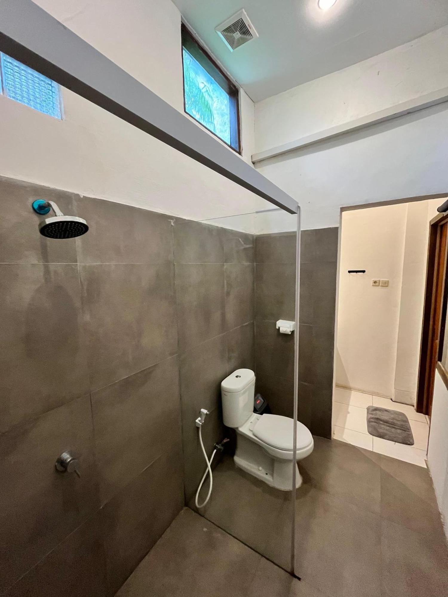Hotel Bale Sunrise Gili Trawangan Exterior foto