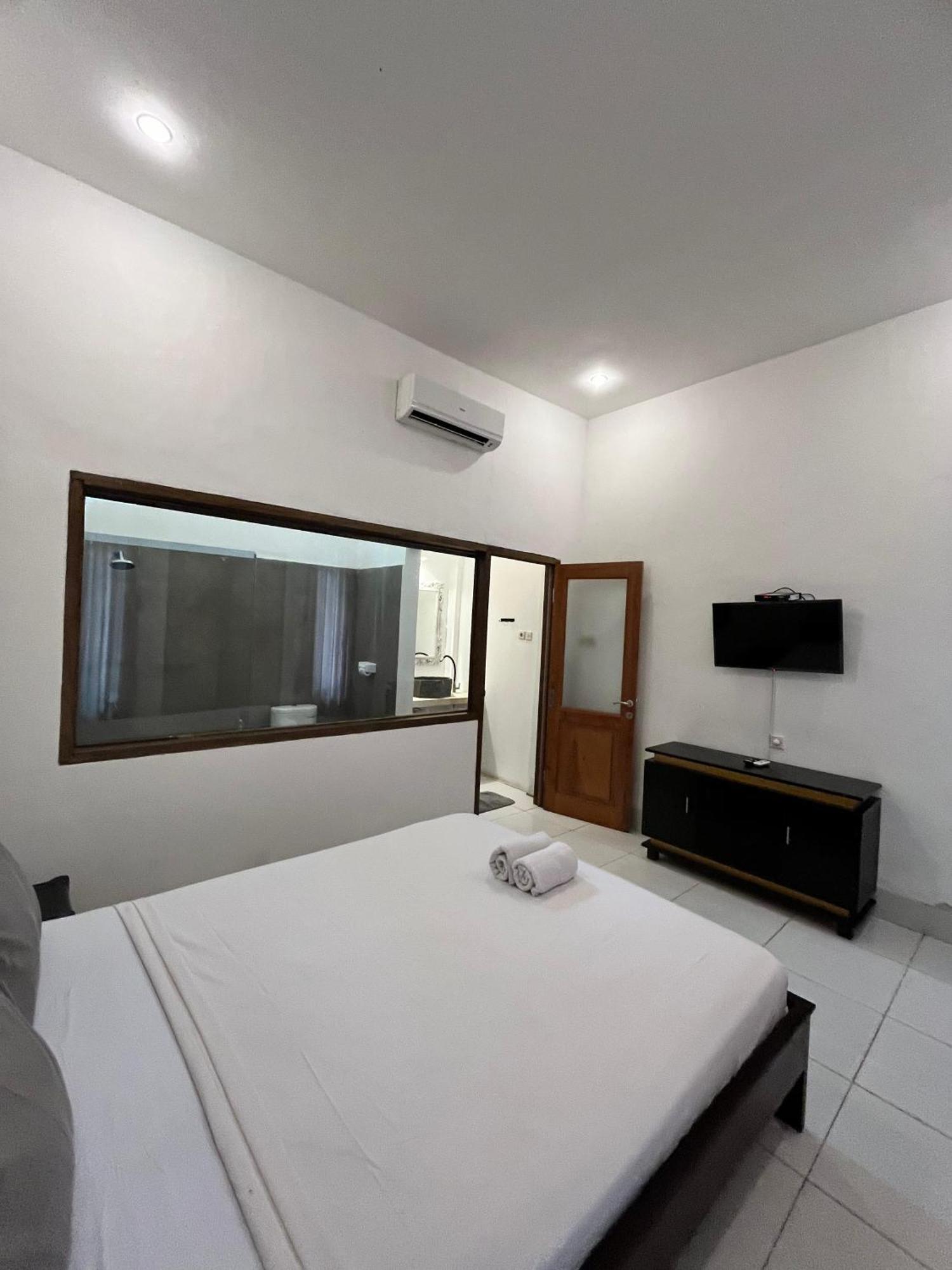 Hotel Bale Sunrise Gili Trawangan Exterior foto
